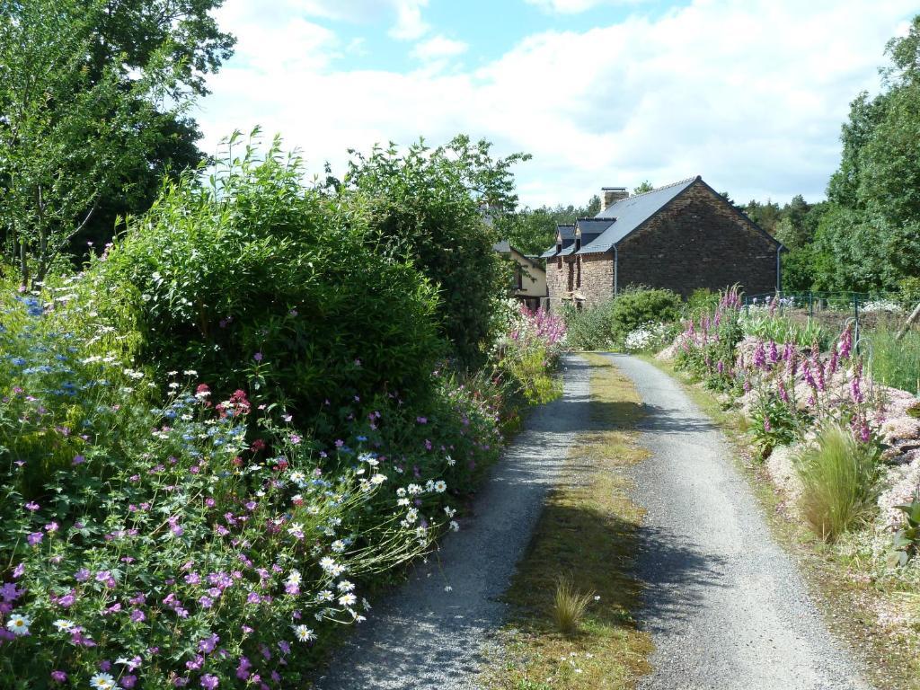 Chambres D'Hotes Logis De L'Etang De L'Aune Iffendic Eksteriør billede